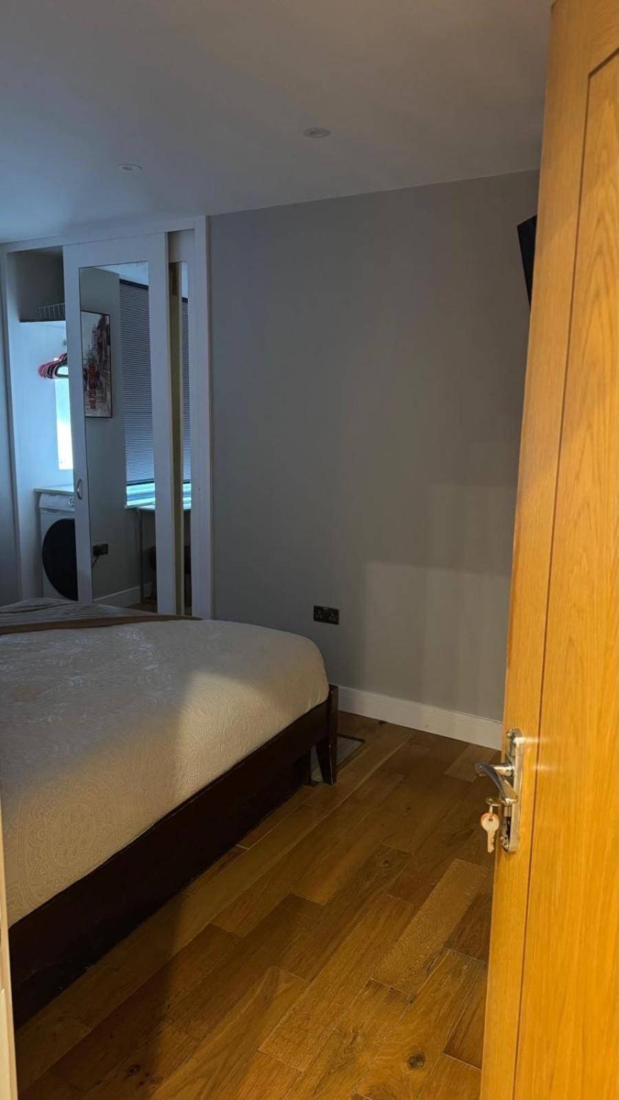 Central Apartment Лондон Екстериор снимка